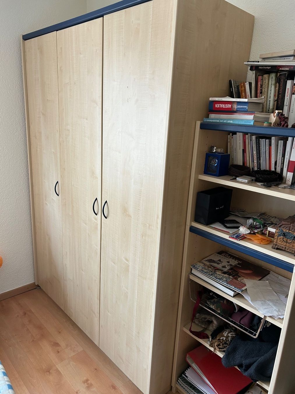 Letti: Gut erhaltenes Kinder - Jugendzimmer-Set – Usato da Susten venduto da Pgregory