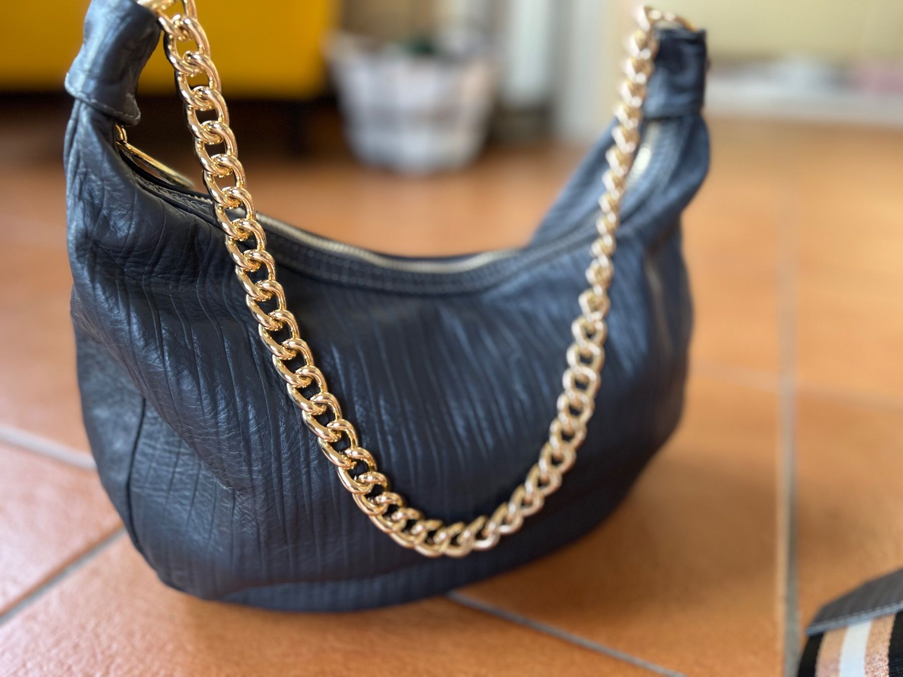 Borse da donna: Bellissima borsa – Usato da Bellinzona venduto da bul_mvy5 9
