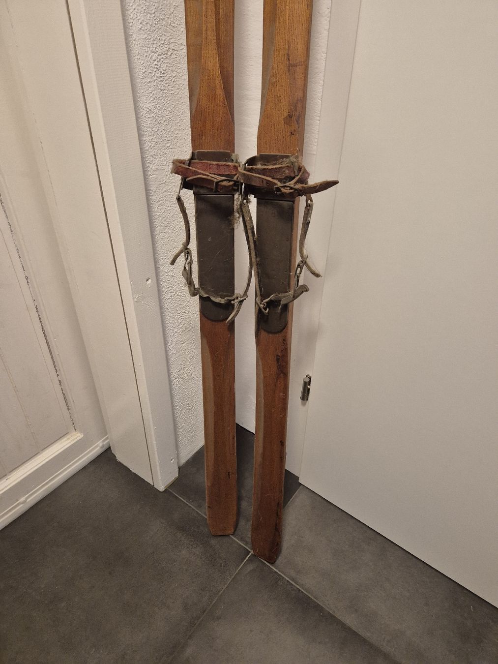 Skis: antike Ski – Gebraucht aus Vilters von Fleiflomi 2