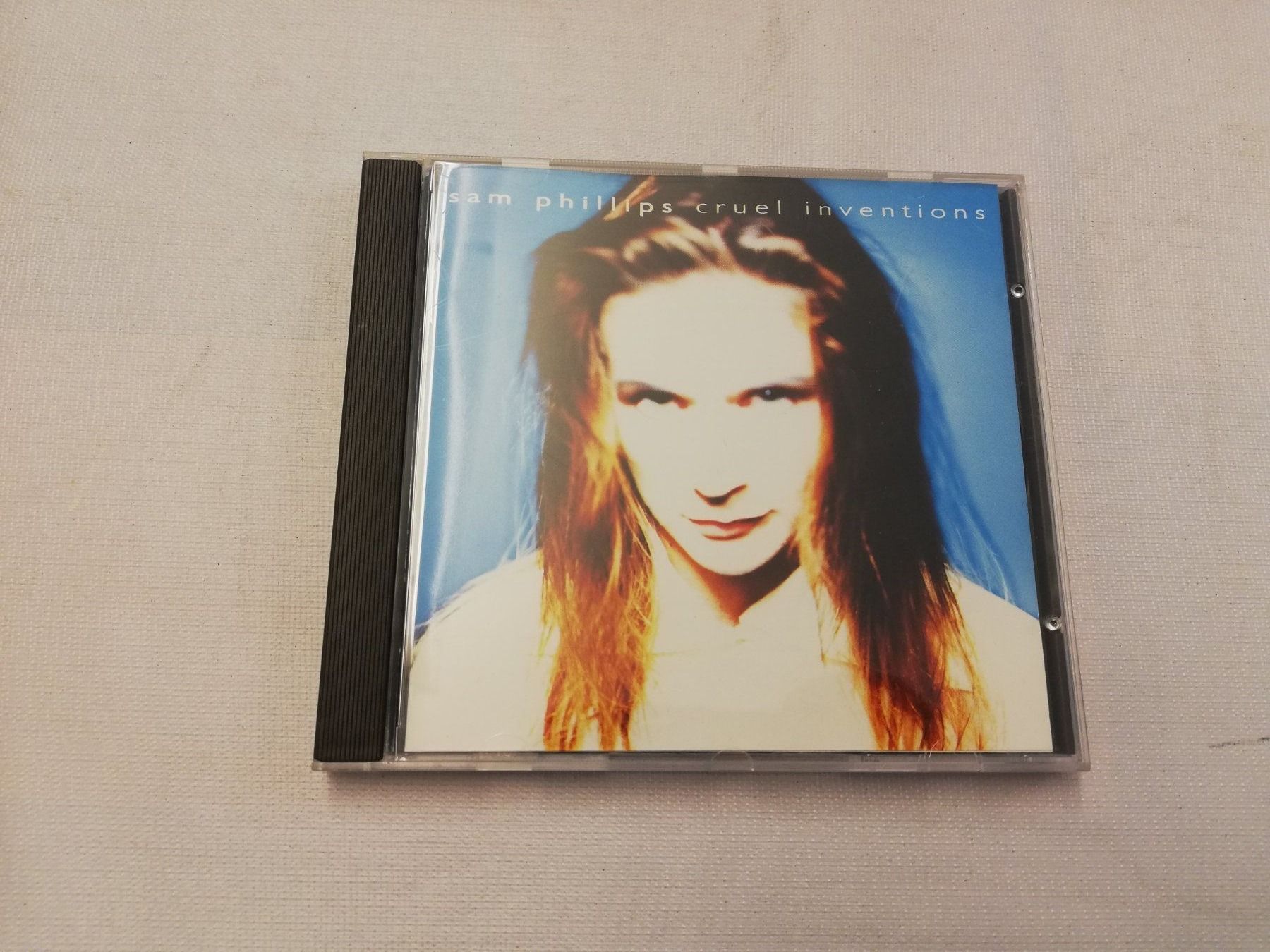 CDs: SAM PHILIPS - CRUEL INVENTIONS – Gebraucht aus Bern von Vinylsound.ch