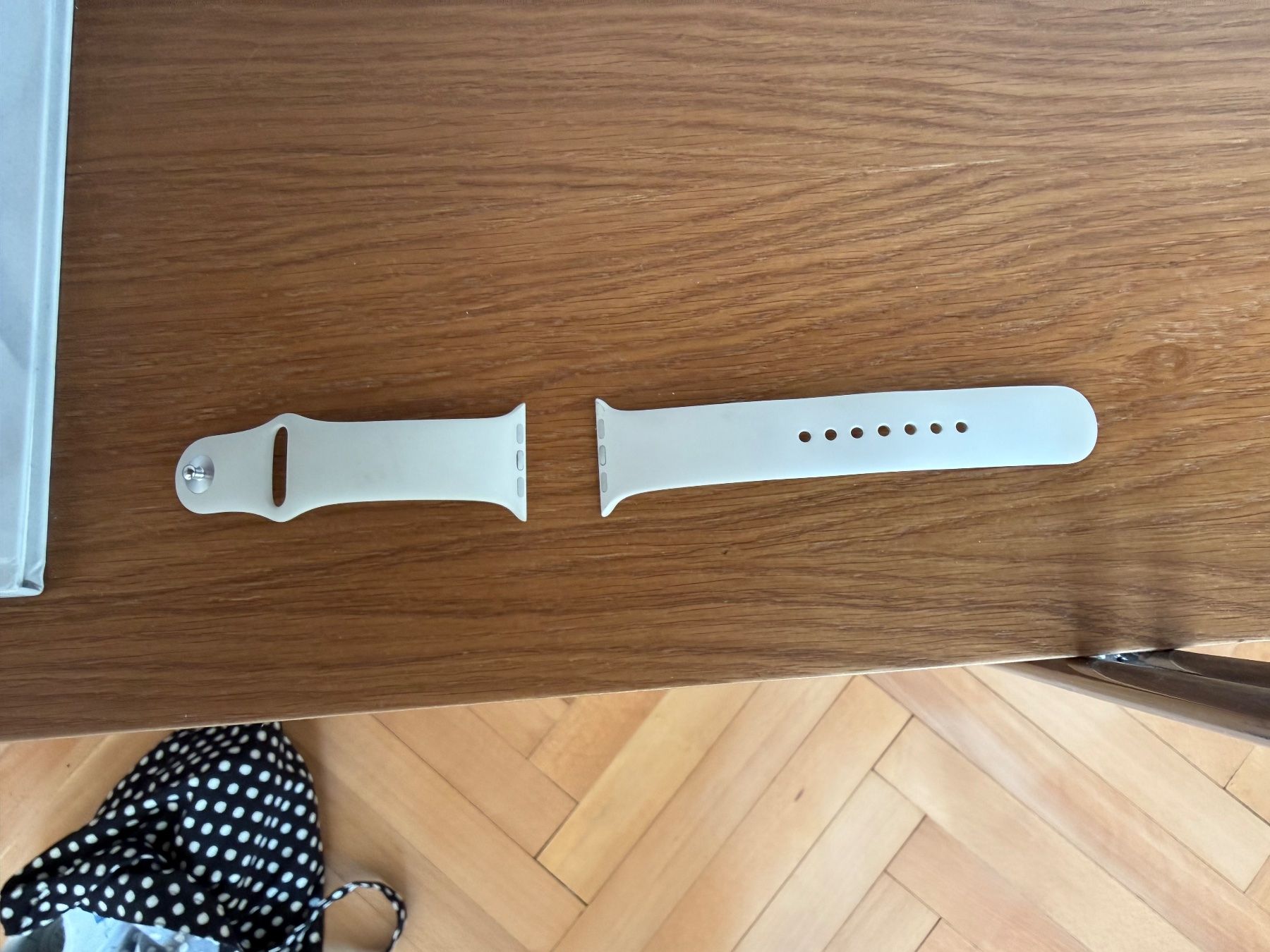 Apple Smartwatch: Apple Sport Band 41mm M/L – Usato da Bern venduto da alinarem