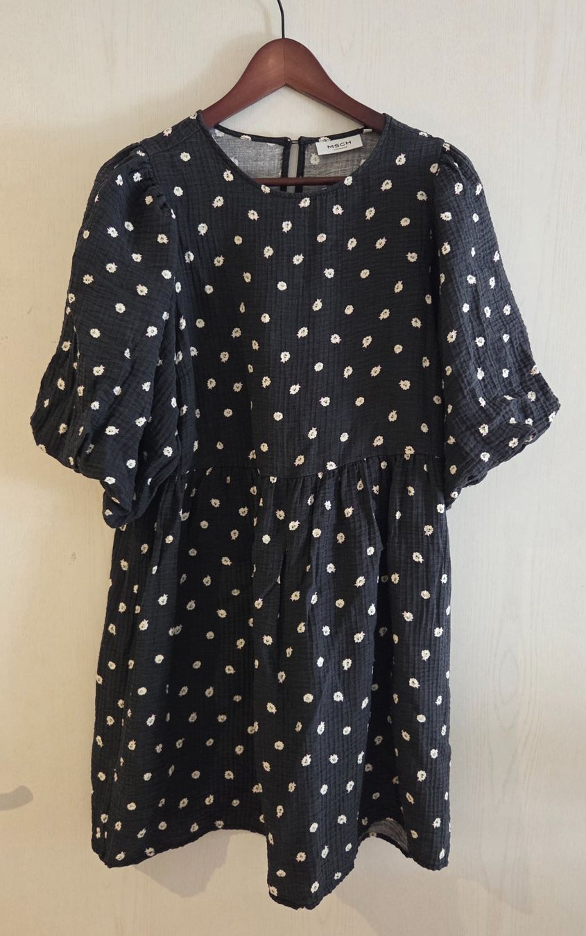 Vestiti: Blümchenkleid von MSCH (Grösse M) – Usato da Zürich venduto da wile_coyote