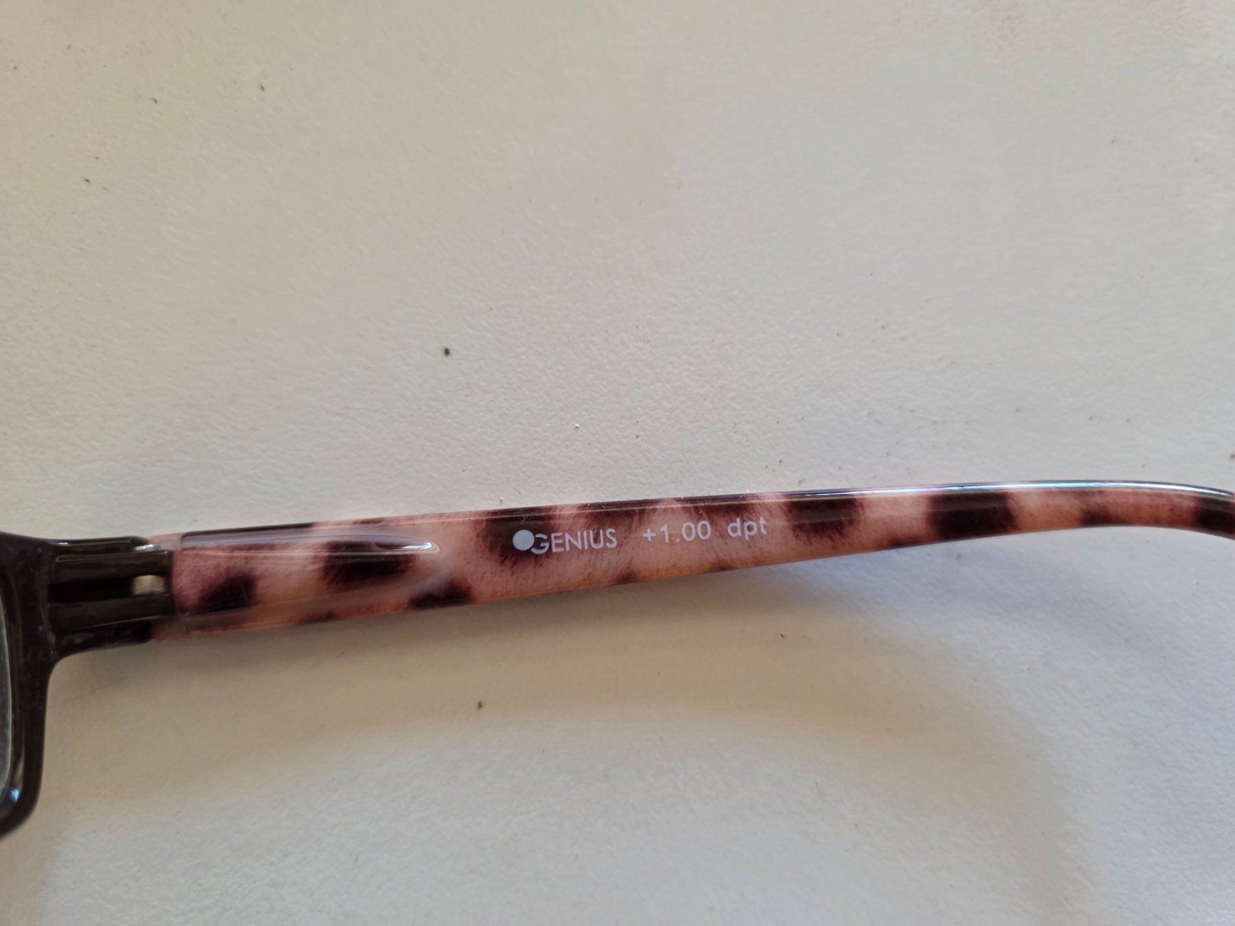 Occhiali & Lenti: Kunststoff Lese Brille Genius + 1.00 dpt mit Etui – Usato da Walterswil BE venduto da Lonitti 7