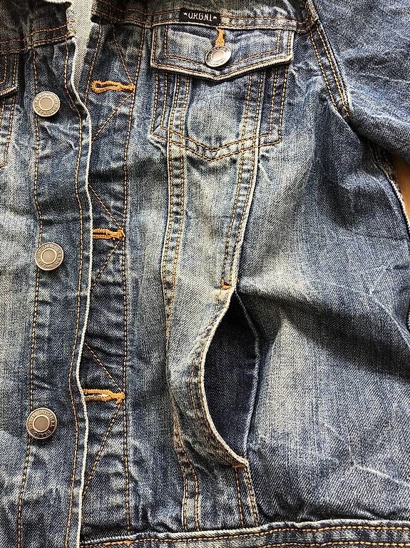 Giacche & Cappotti: Jeansjacke Grösse 140 – Usato da Sursee venduto da reg_qct5 1
