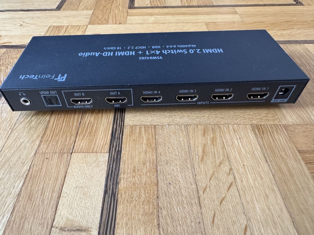 Hub & Switch: FeinTech VSW04202 HDMI 2.0 Switch 4x1 with HD Audio & Remote – Usato da Luzern venduto da gparadise1 2