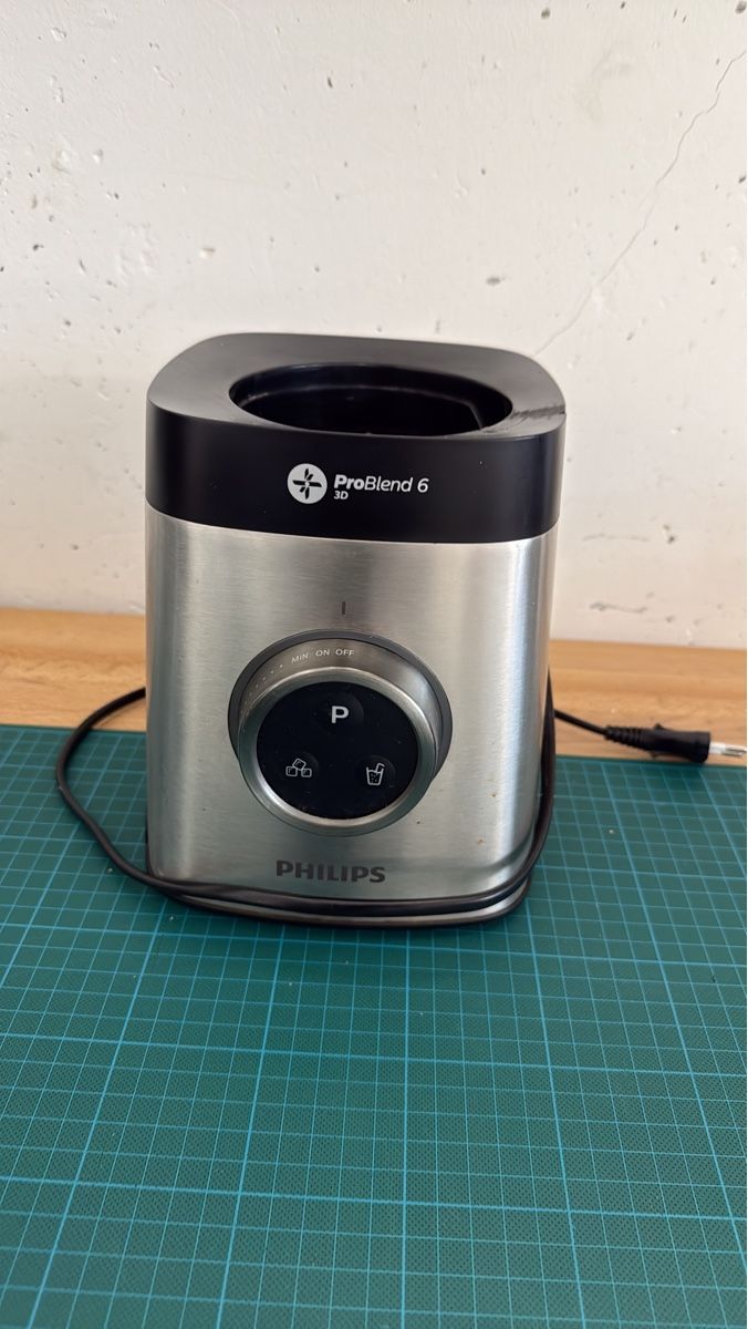 Philips Elettrodomestici da cucina: Philips ProBlend 6 Ohne Behälter – Usato da Luzern venduto da Andrinos