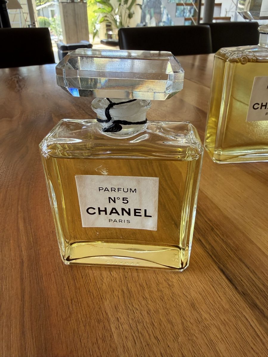 Chanel Flacons: Chanel No5, Parfum Factis – Gebraucht aus St. Pantaleon von Ymanu