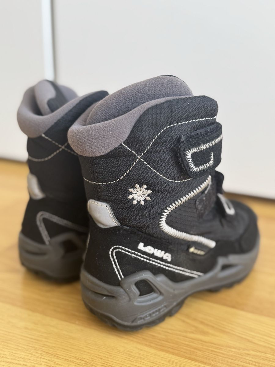 Lowa Scarpe per ragazzi: LOWA Kinderschuhe, Grösse 27 – Usato da Zuchwil venduto da AleskaS 1