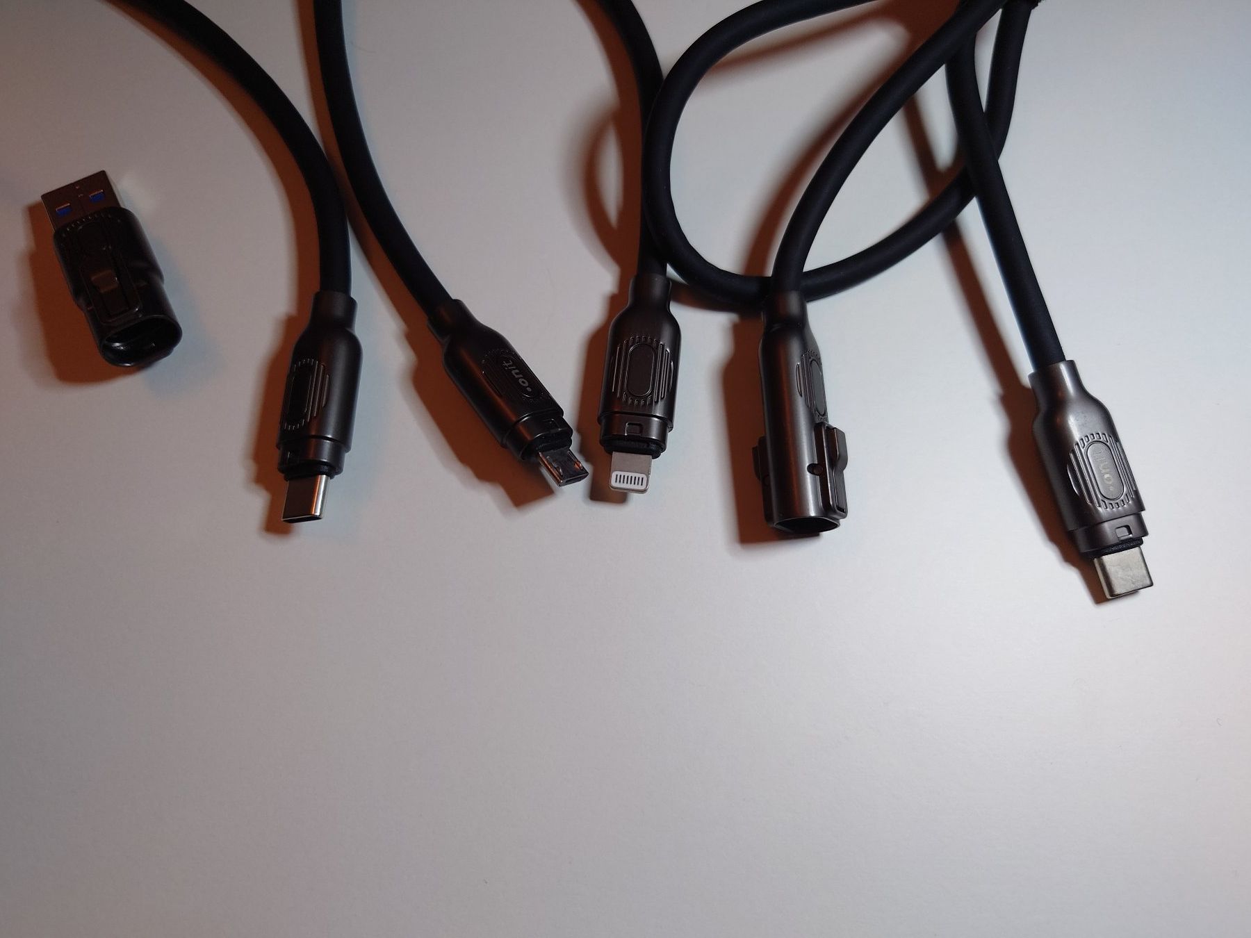 Kabel: USB Kabel Adapter Pack von Onit. USB-C, USB-A, Lightning – Gebraucht aus Kaiseraugst von flo_ydd2 1