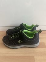 Chaussures de sport Vty noir et vert taille 38 neuves
