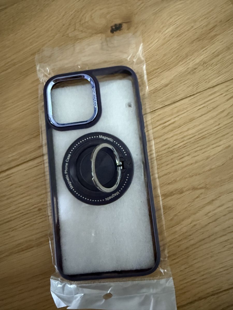 Apple Cover & Protezioni schermo: Verschiedene Cover IPhone 16 pro max – Nuovo e nell'imballaggio originale da Brüttisellen venduto da Bluepurple1 2