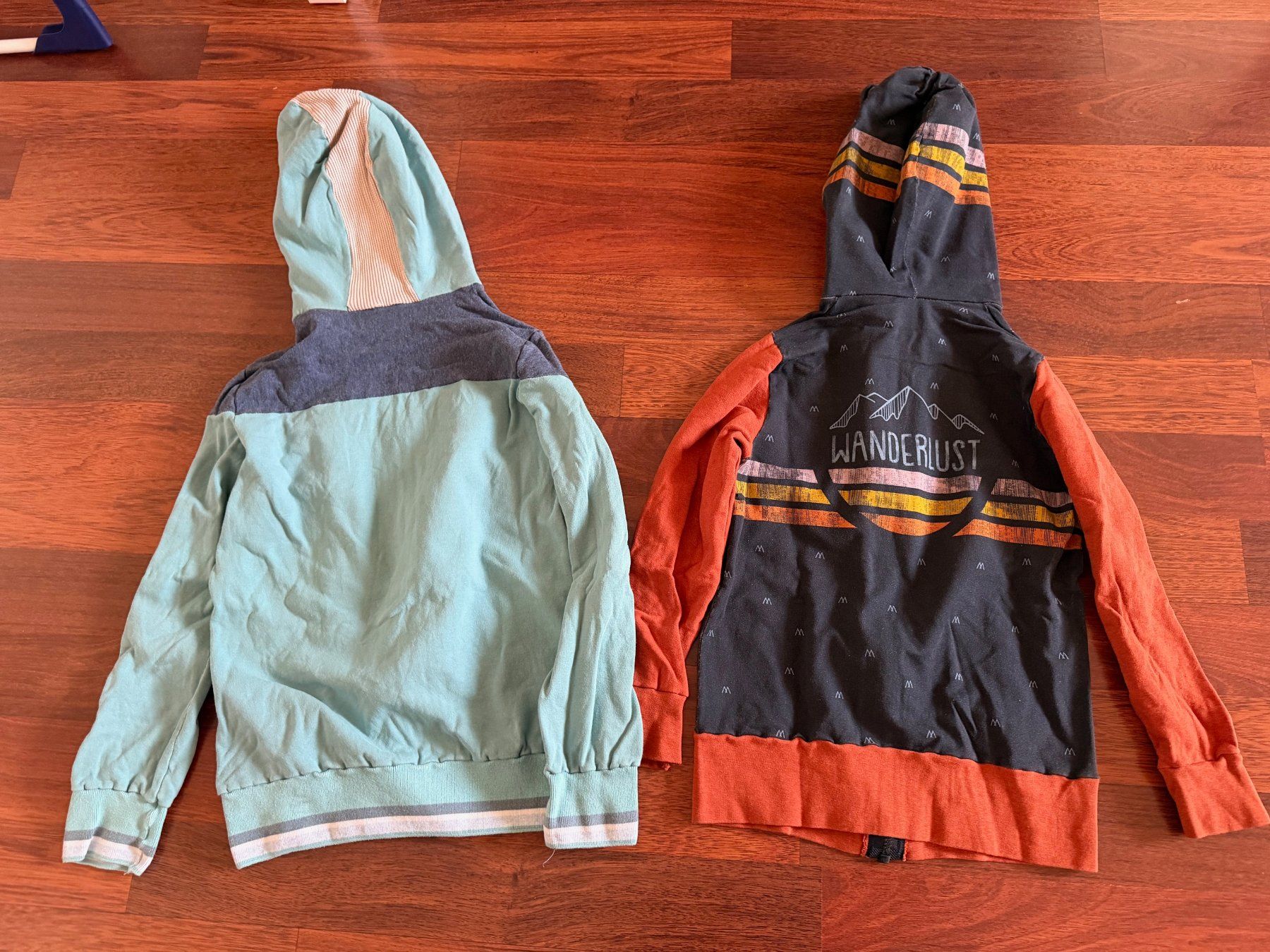 Lotti & Set di vestiti: Kapuzen-Jäggli Set, Grösse 134/140 – Usato da Endingen venduto da wubi 4