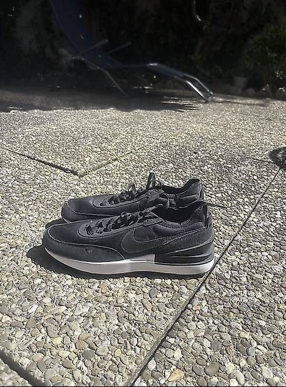 Scarpe da uomo: Nike Waffle One Noir/ Blanc taille  – Usato da Montreux venduto da Polett