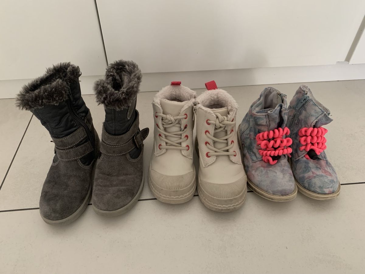 Scarpe per ragazze: 3 Paar Mädchen Herbst/Winter Schuhe, Gr. 26/27 – Usato da Baden venduto da nicolenia