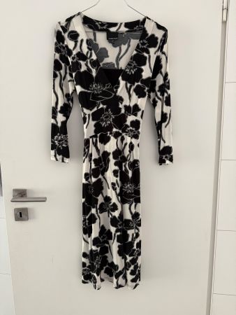 Hübsches Kleid Gr. 36 Nadia Nardi