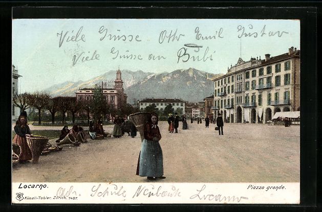 Cartes postales: Locarno, Piazza Grande, Bäuerinnen mit  – D'occasion à Berlin par bartko-reher