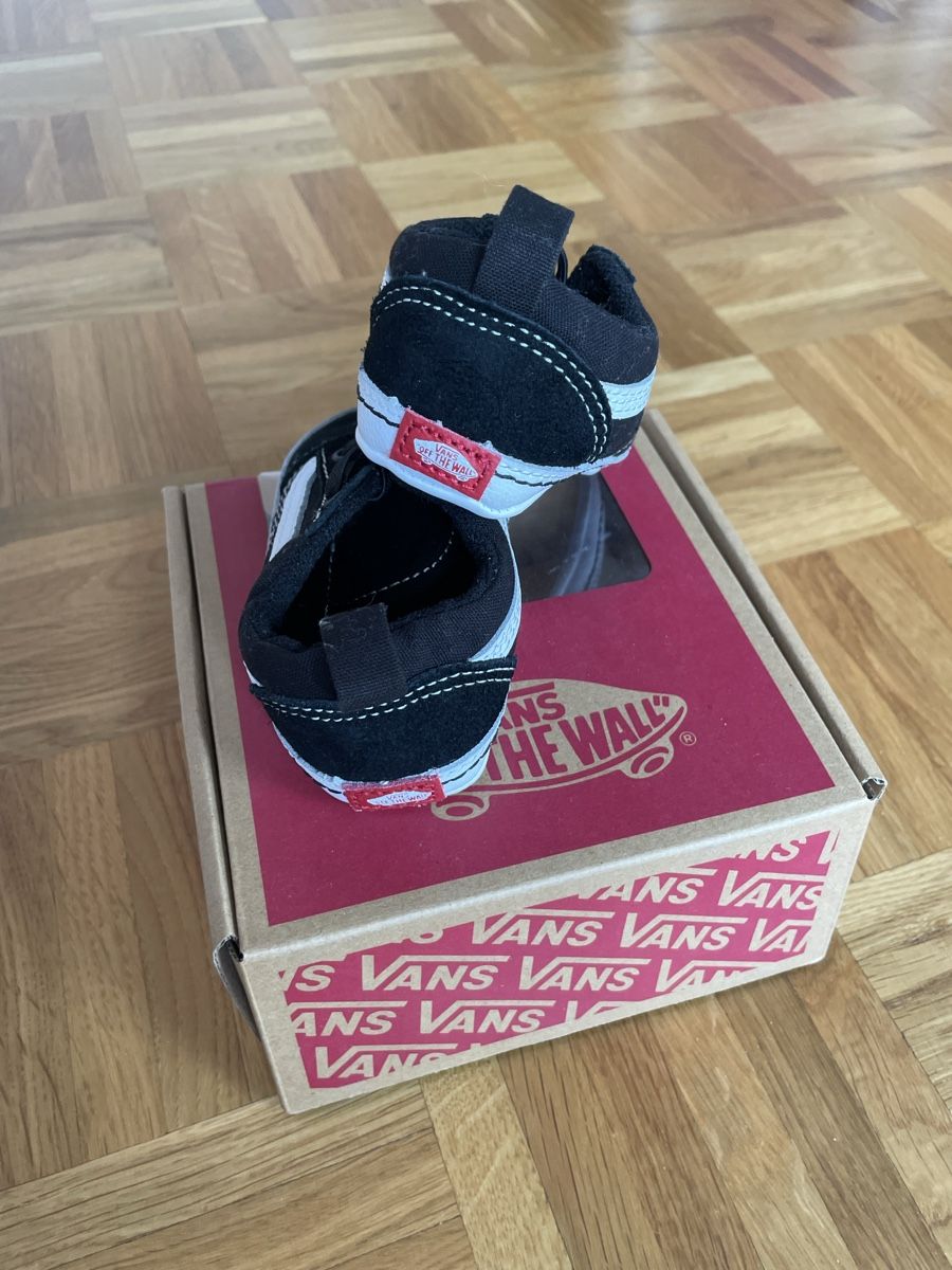 Vans Scarpe per ragazzi: New! Vans Old Skool Crib, taille 19 – Nuovo e nell'imballaggio originale da Versoix venduto da Pti-pois 1
