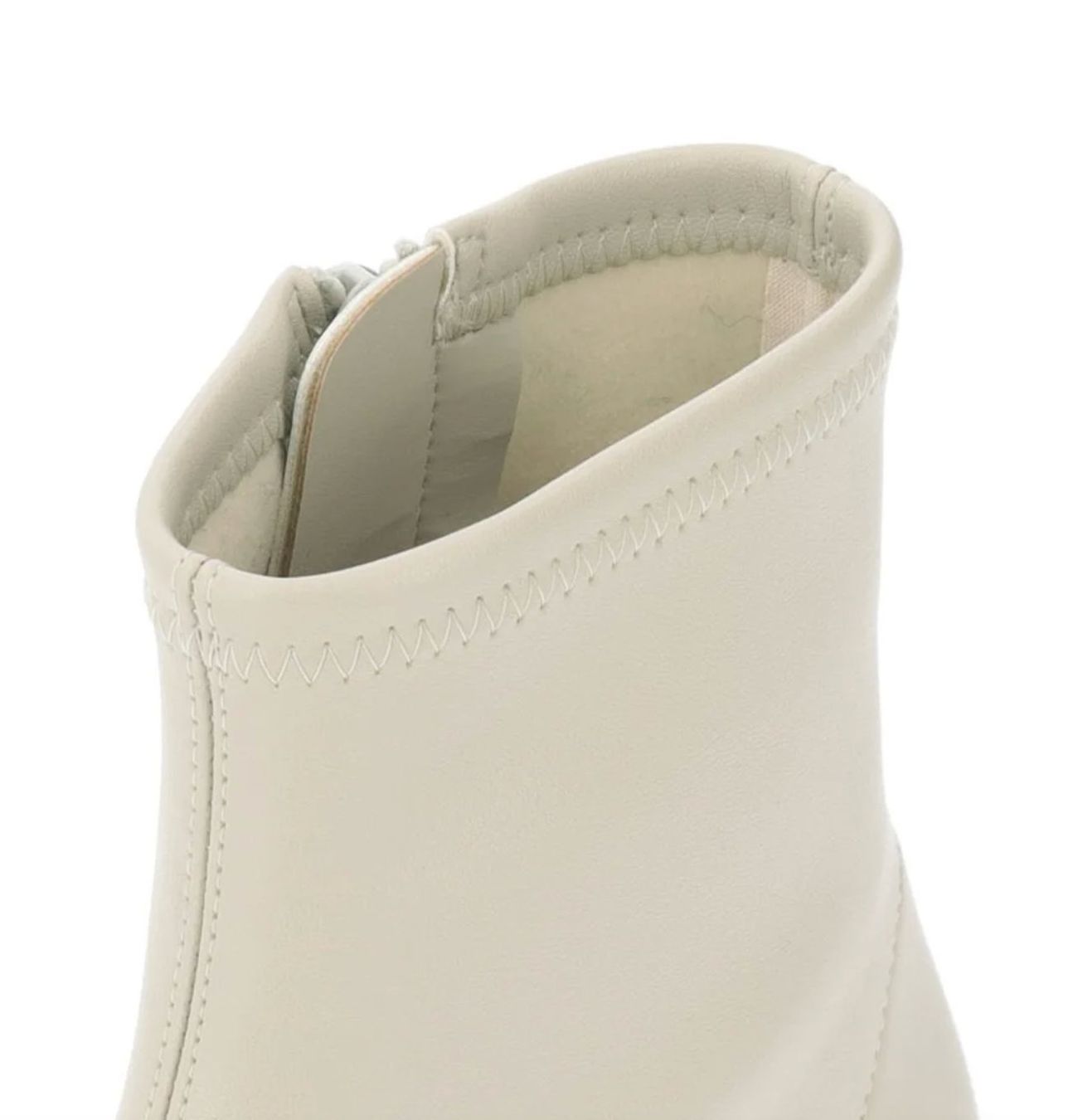 Scarpe da donna: White boots_top zustand!! – Nuovo (secondo la descrizione) da Glattpark(Opfikon) venduto da joh_km8y 5