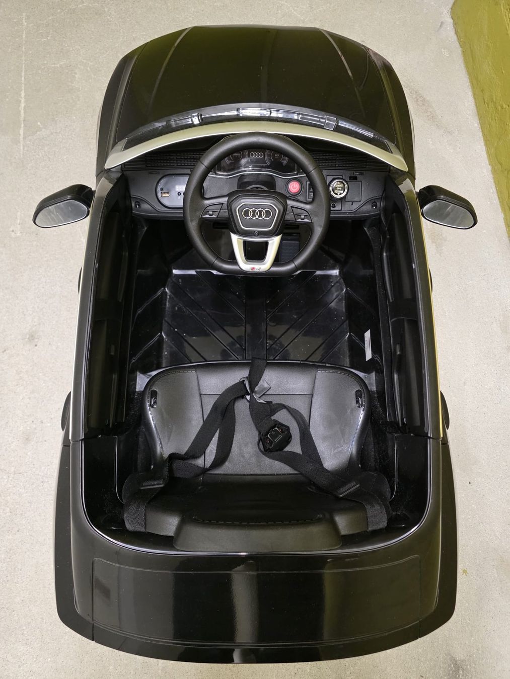 Veicoli per bambini: Audi Q8 électrique pour enfant – Nuovo (secondo la descrizione) da Biel/Bienne venduto da ang_t57h 2