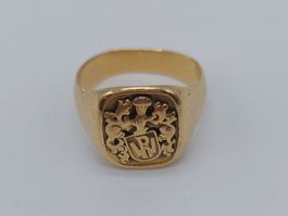 Ring mit Wappen und Initialen R W bzw. W R. Gold 750,18Karat