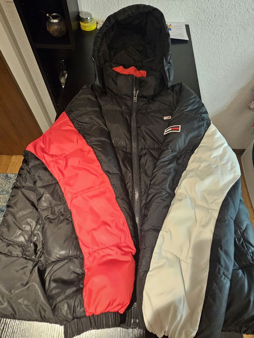 Tommy Hilfiger Giacche: Tommy Jeans Colorblock Puffer Jacket L – Usato da Bern venduto da fra_svt8