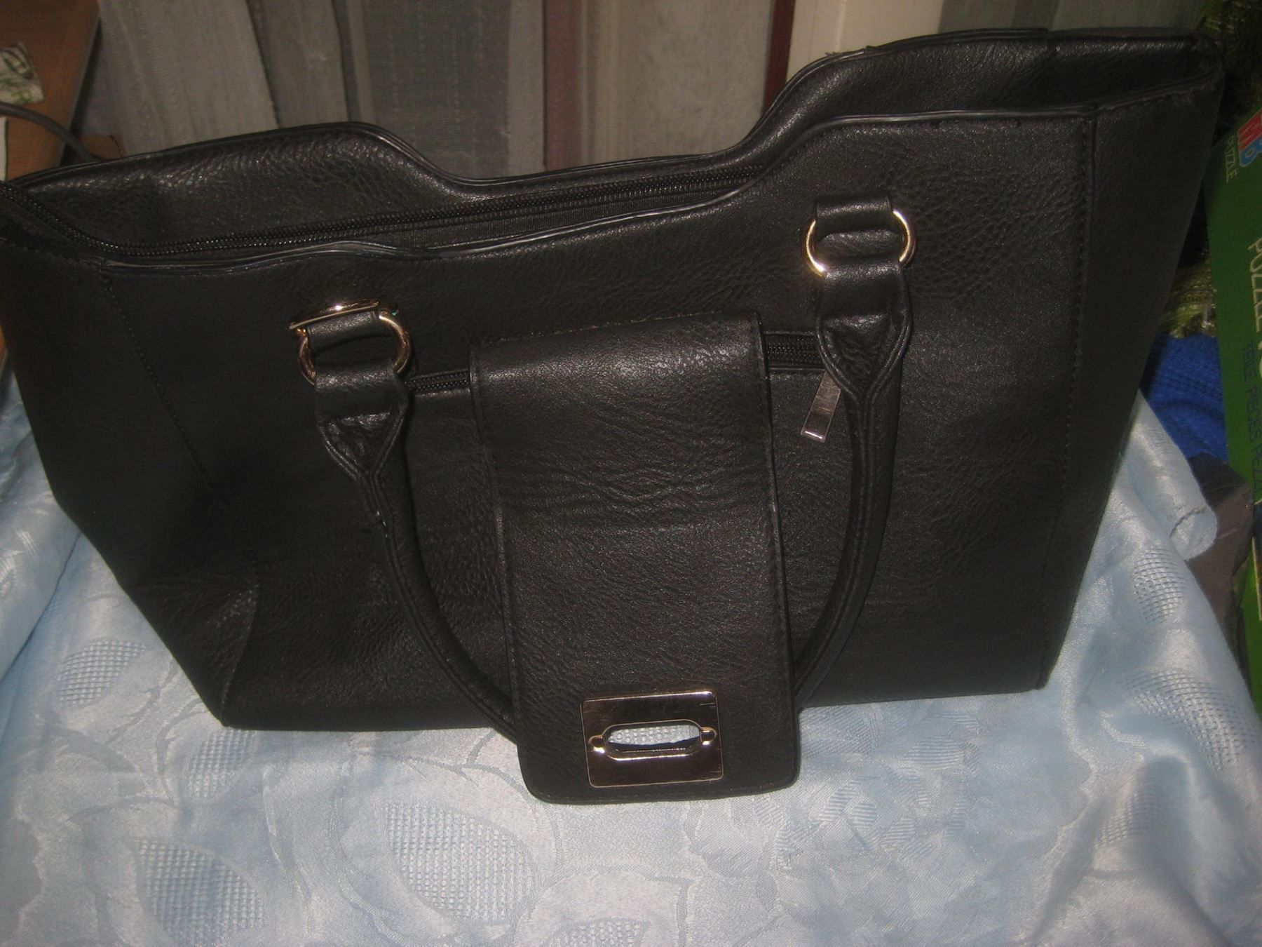 Borse da donna: HAND TASCHE – Usato da Uster venduto da flocke1 2