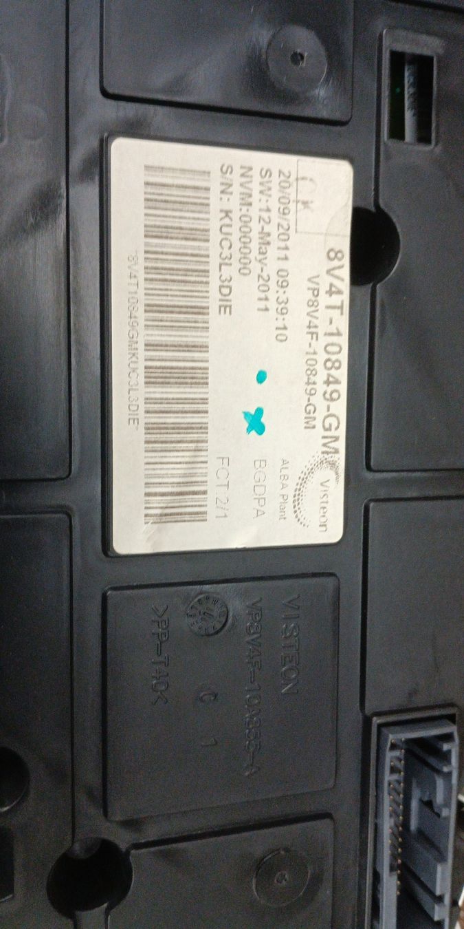 Ford Tutti pezzi di ricambio auto: Ford kuga, Focus Tacho Instrumententafel! – Difettoso da Eschenbach SG venduto da sternen4 1