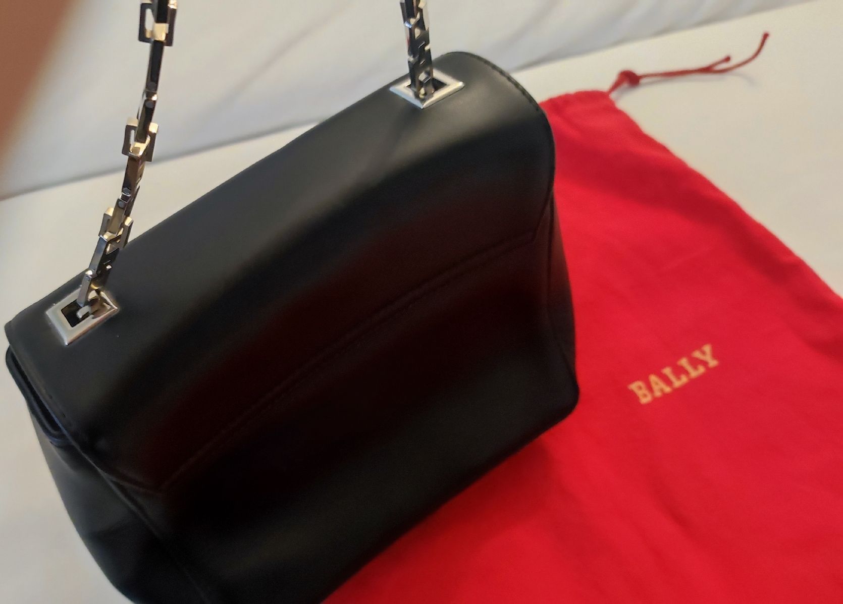 Bally Borse da donna: Bally Handtasche mit Kette mit Staubbeutel! – Usato da Stäfa venduto da modeflash 2