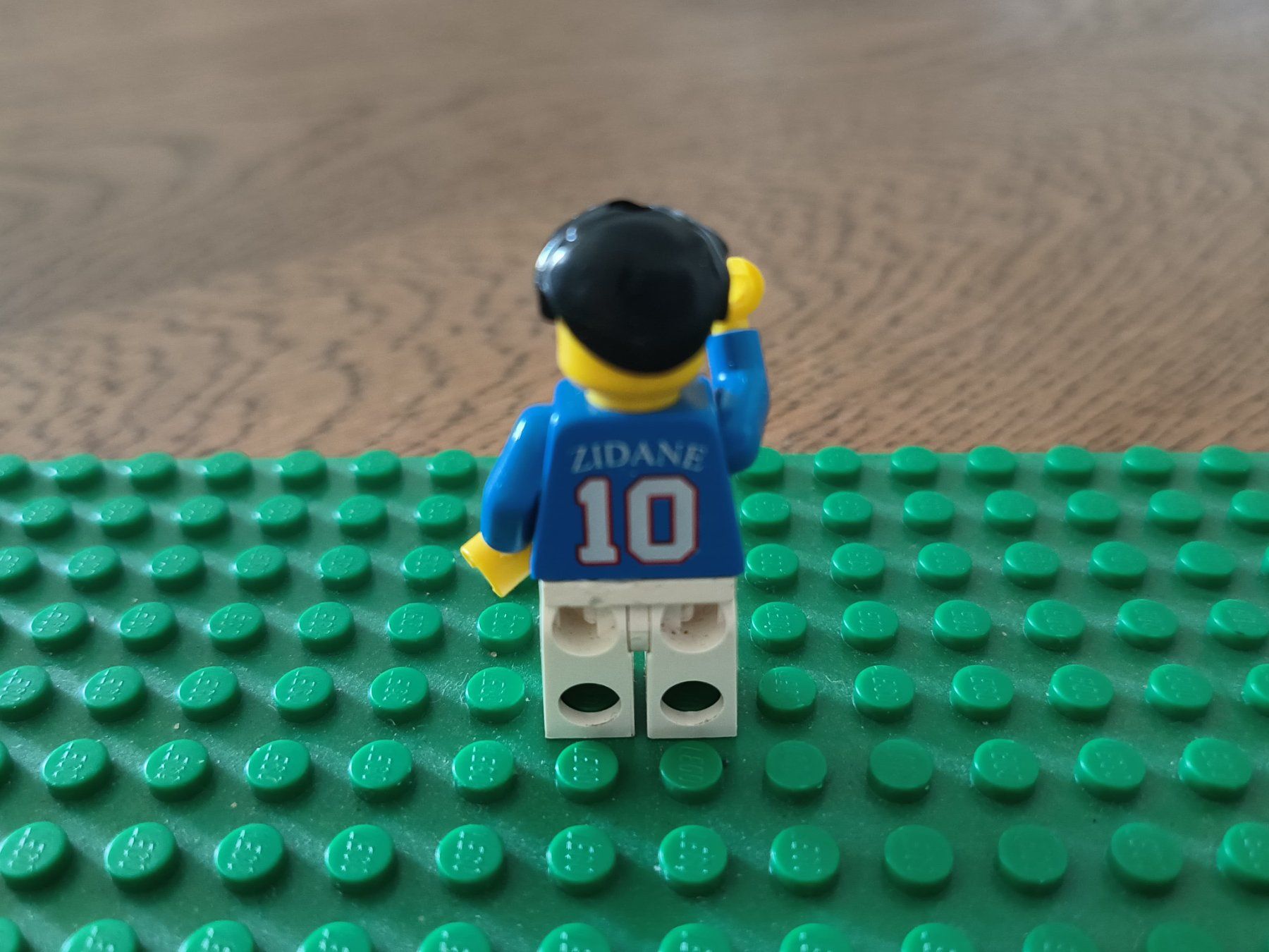 Lego Statuette: Lego Figuren Fussball – Usato da Gelterkinden venduto da ram_5vkp 3