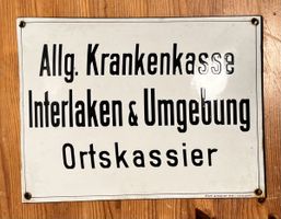 Emaillieschild Krankenkasse Vintage