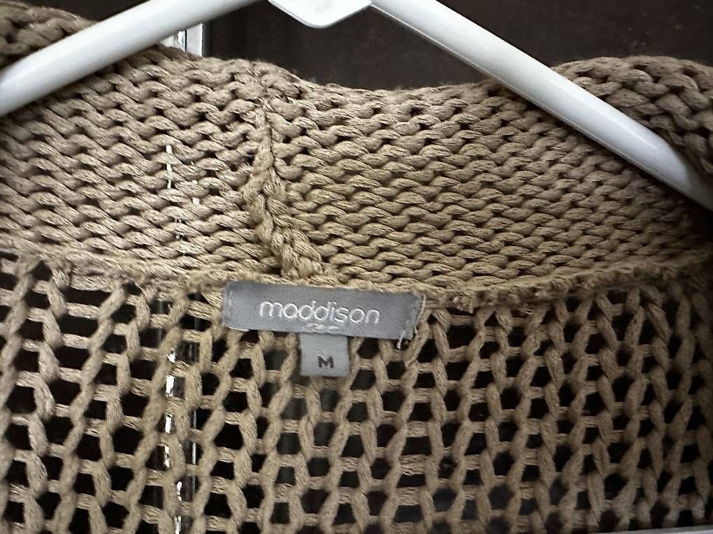 Giacche: Luftige Strickjacke Sandbraun – Usato da winterthur venduto da Orca-Belva 2