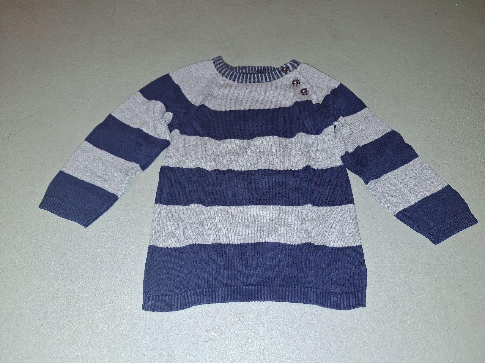 H&M Pulls et sweat-shirts: Pullover von H&M in Gr. 92 – D'occasion à Oberrieden par man_9tm2