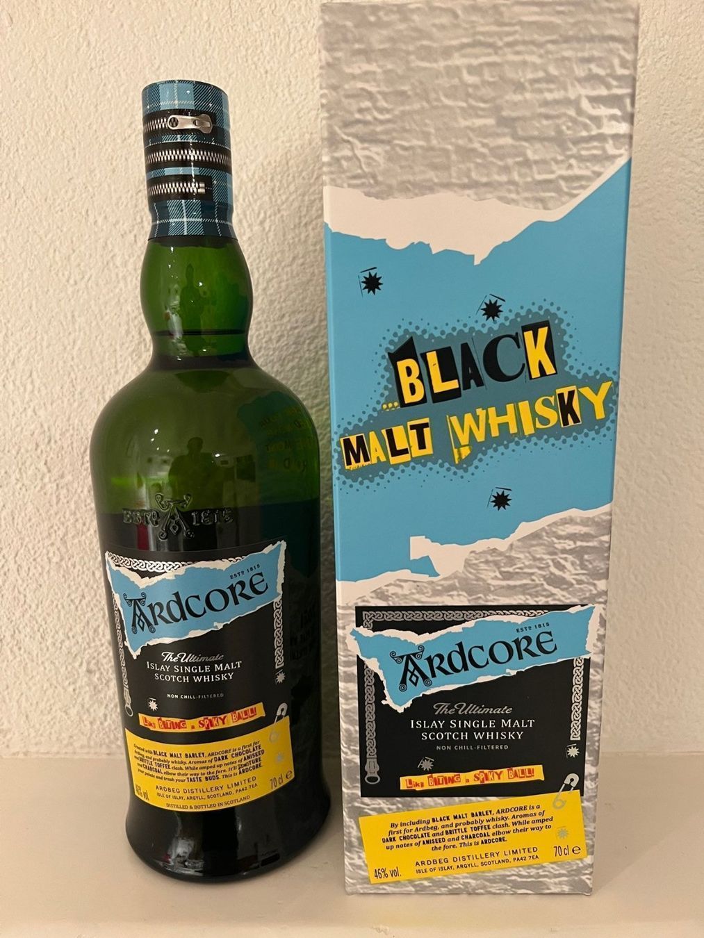 Ardbeg Spirituosen: ARDBEG ARDCORE BLACK MALT WHISKY 46% – Neu und originalverpackt aus Crans VS von wine-trader