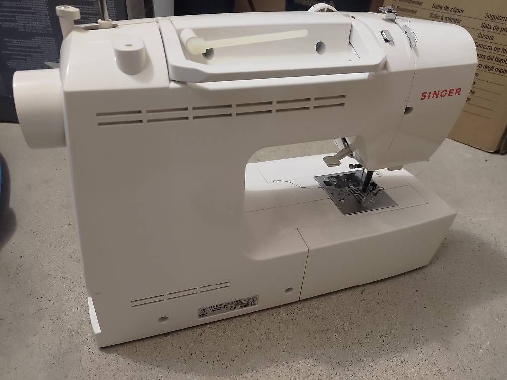 Macchine da cucire: Machine à coudre singer – Usato da Bulle venduto da daisyl3176 4