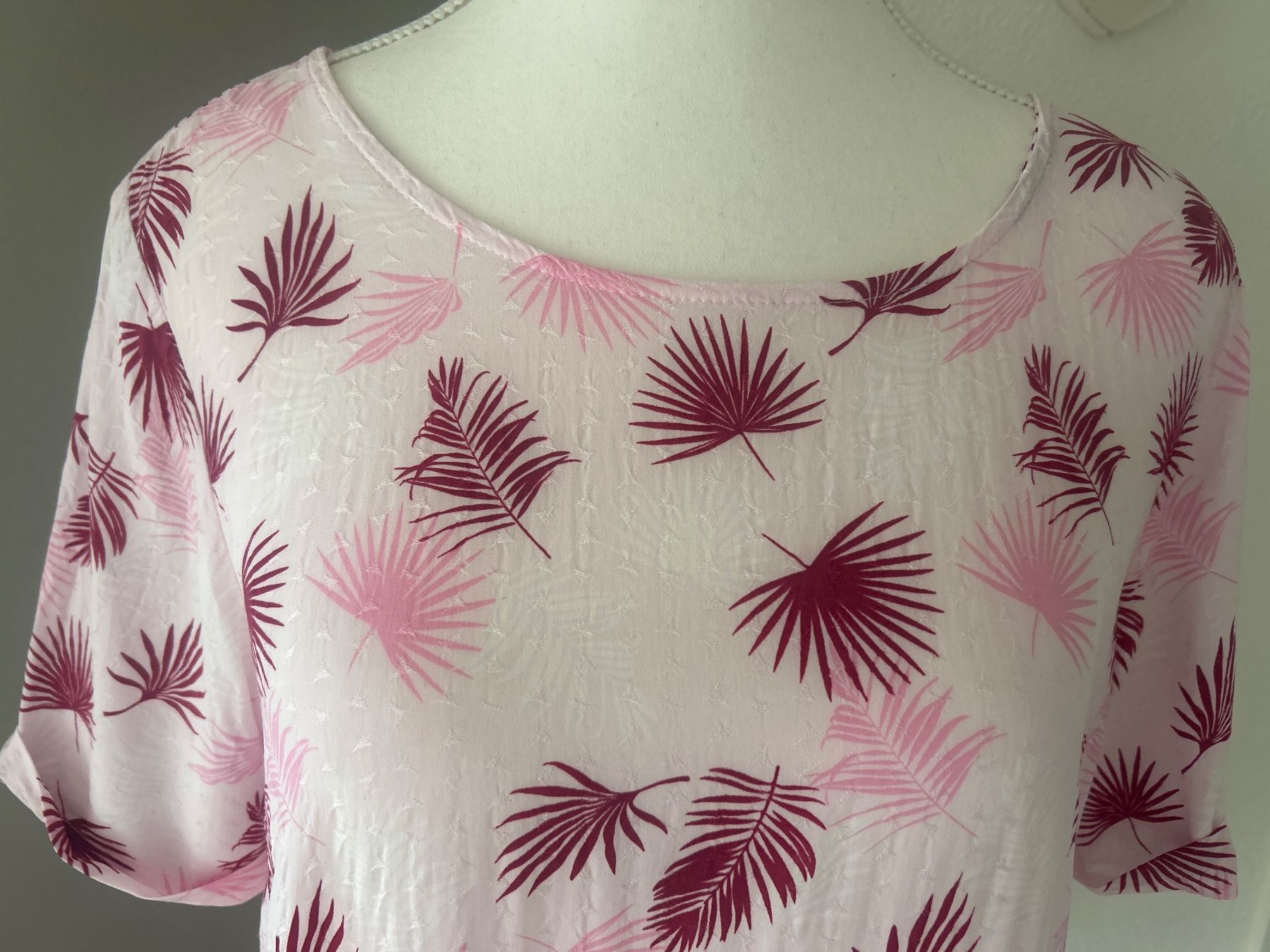 Camicette: Kurzarm Blusenshirt mit Muster von Multiblu Gr. 40 – Usato da Brunnen venduto da Nala2929 2