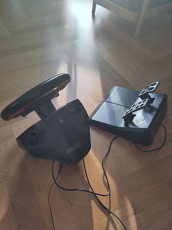 Controller: Logitech WingMan PC Lenkrad (USB) – Usato da Uster venduto da sak_zn9m 1