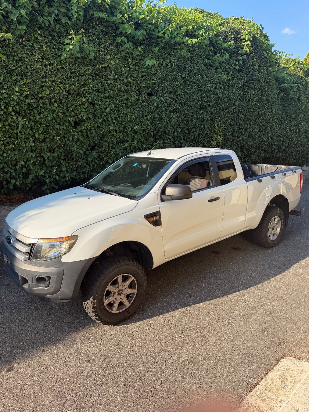 Ford Autos: Ford Ranger 2.2TDCi 4x4 – D'occasion à Eschen par fio_y5f8