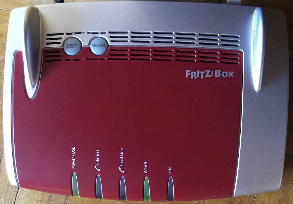 Modems & Routeurs: AVM FRITZ Box 7360 – D'occasion à Gunten par sam9a 4