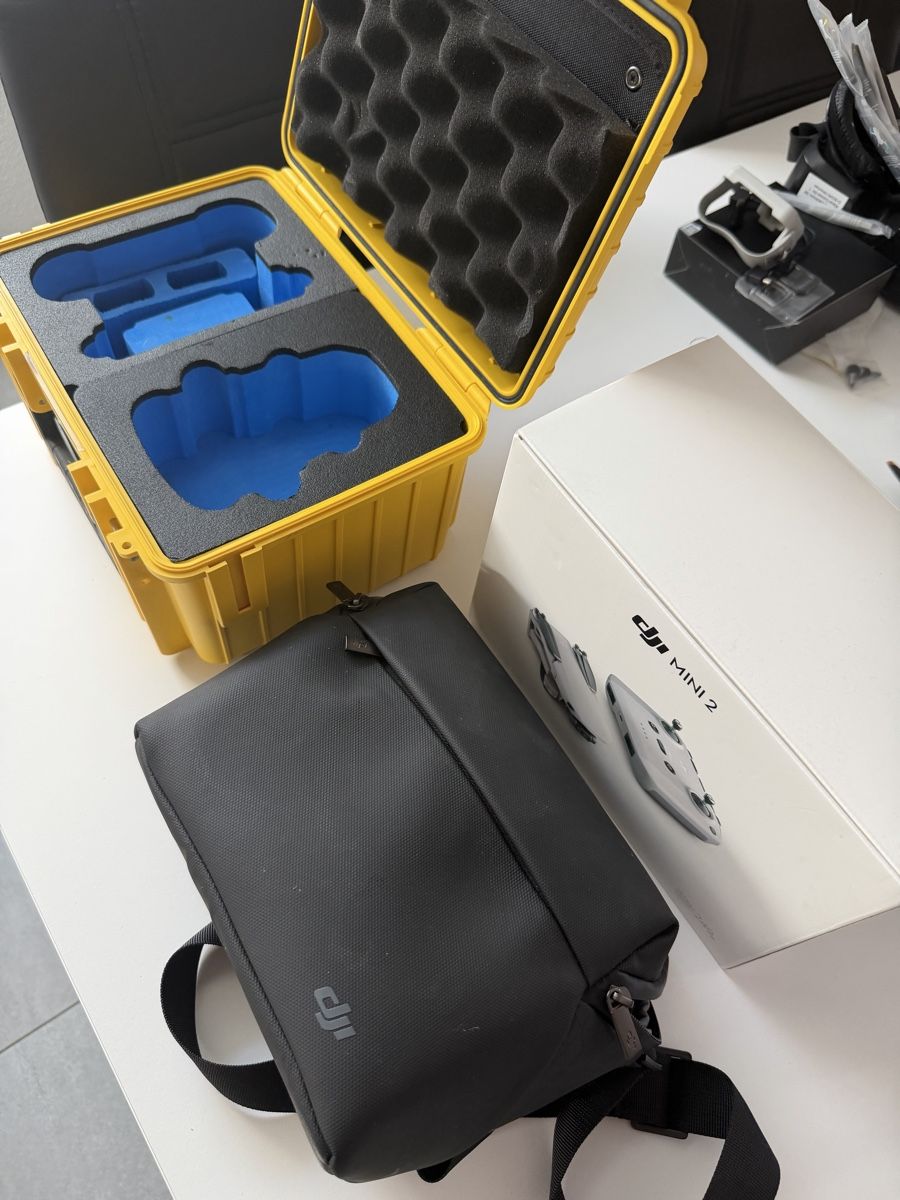 DJI RC Modellbau: Drone DJI Mini 2 Fly More Combo + accessoires  – Neu (gemäss Beschreibung) aus Cornol von zep-3 2