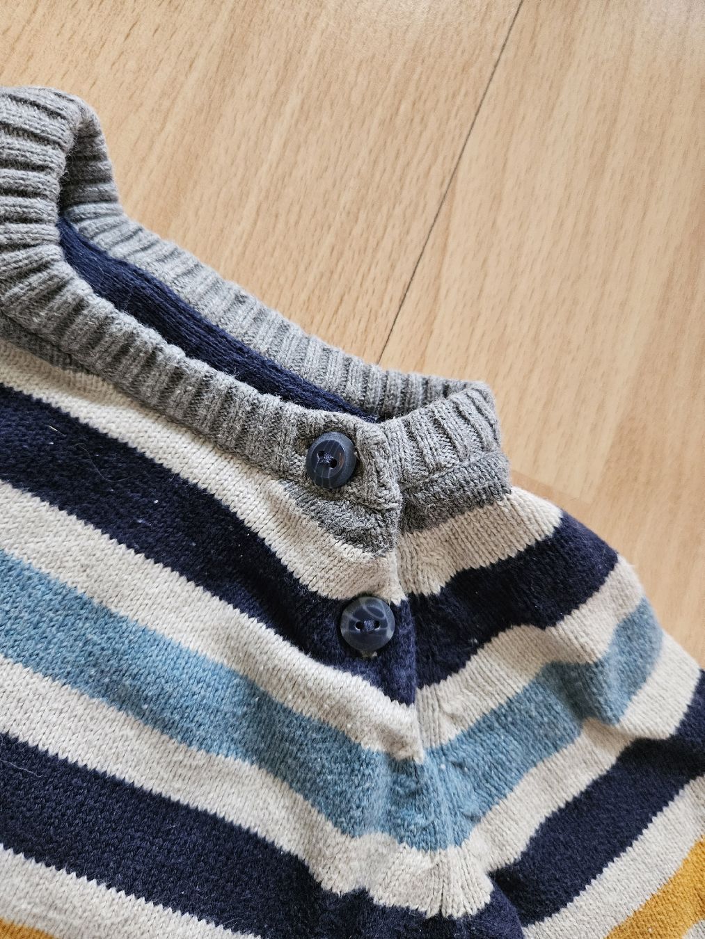 H&M Pullover & Sweatshirts: Baby Strickpullover Gr. 68 – Gebraucht aus Zürich von Kris8050 2