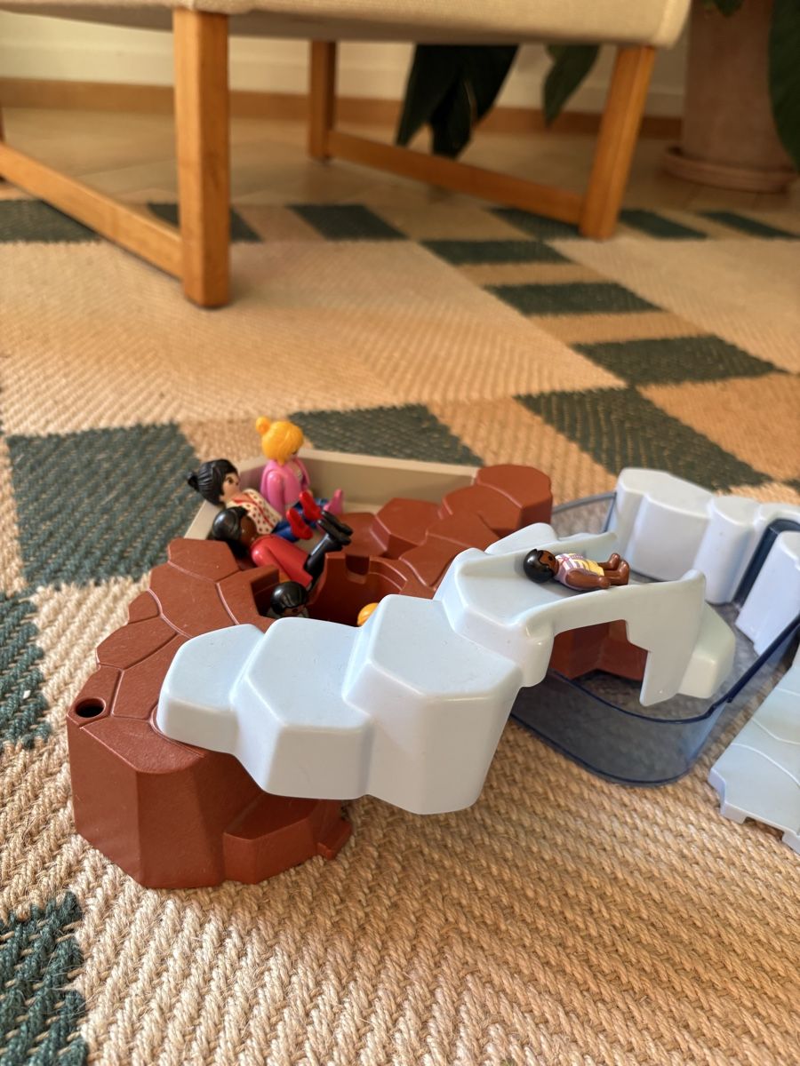 Playmobil Spielzeuge: Playmobil figures and mountain swimming pool – Gebraucht aus Zürich von jlevystrasser 2