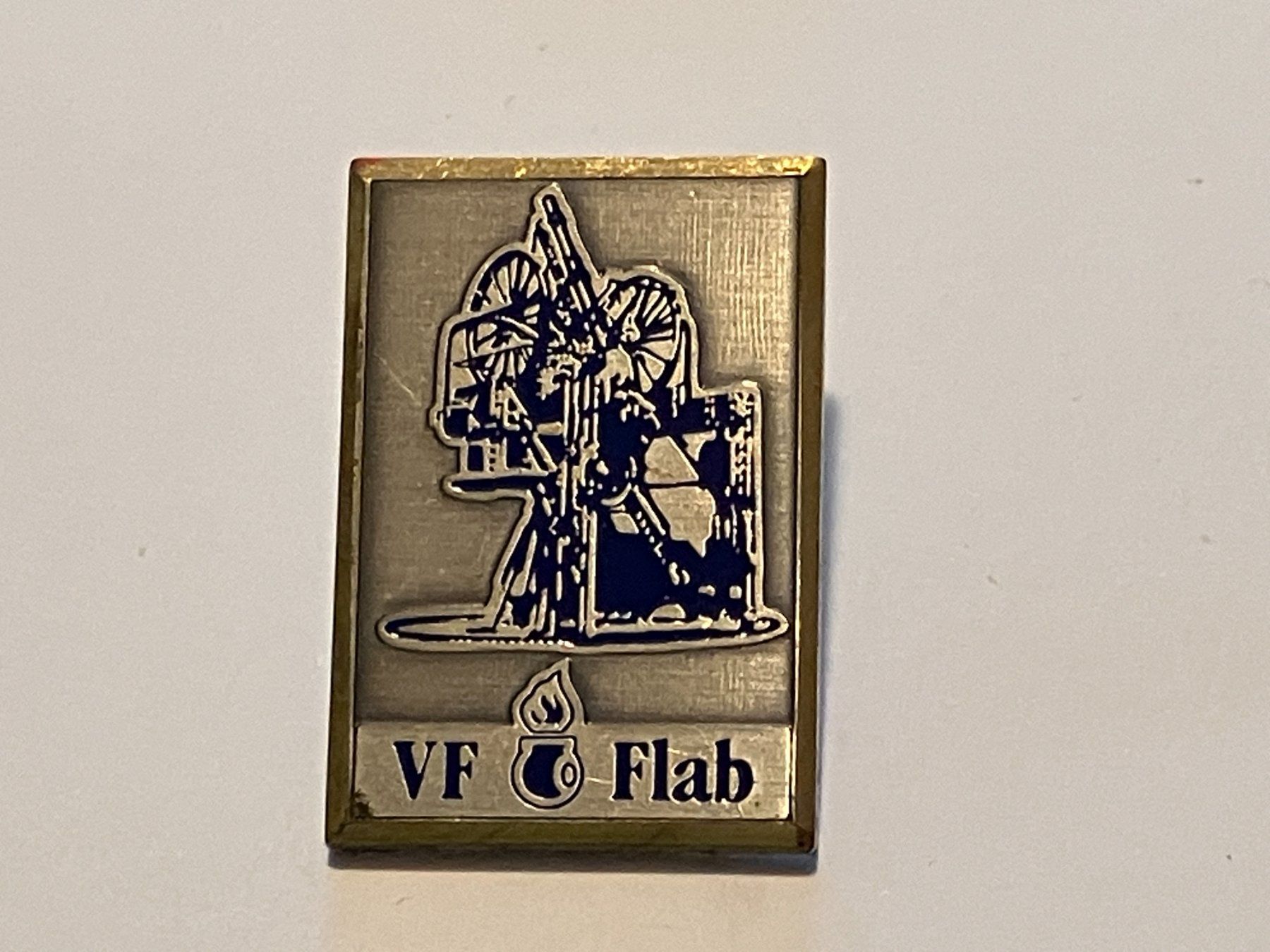 Placchette & Badge: 1 Pin VF Flab – Usato da Basel venduto da djwwpp