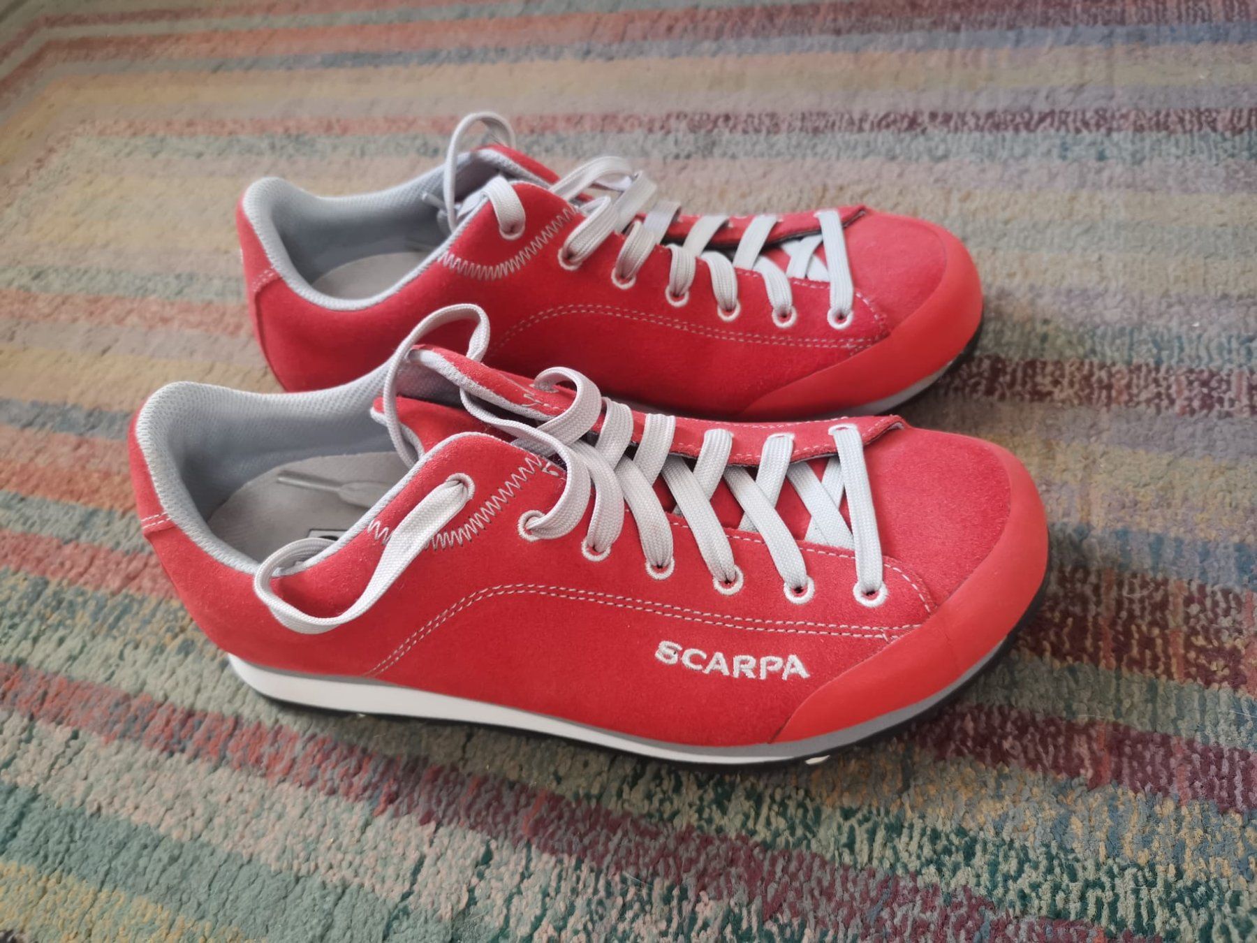 Scarpe da uomo: Chaussures Scarpa quasiment neuves. – Usato da Hauterive NE venduto da Le_Photographe 2
