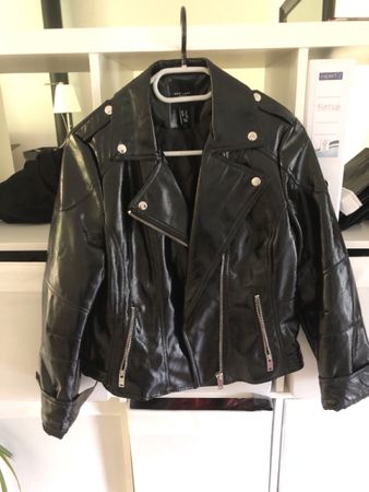 Schwarze Jacke im Biker-Look, Grösse S - Top Zustand