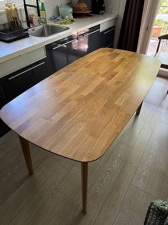 Tavoli: Table en chêne – Usato da Lausanne venduto da sam_z67h