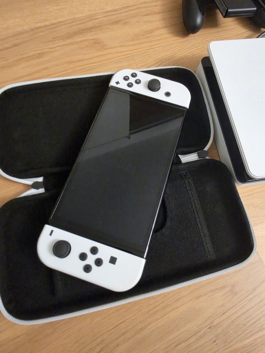 Nintendo Konsolen: Nintendo Switch 1 OLED – Neu (gemäss Beschreibung) aus Uster von buyfast