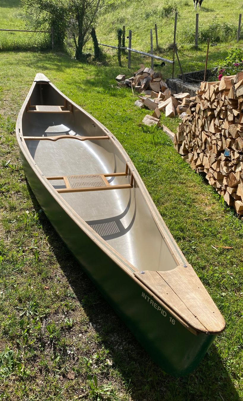 Intrepid Barche: Indian Canoe Intrepid 16 – Usato da Roches BE venduto da Anamun 1