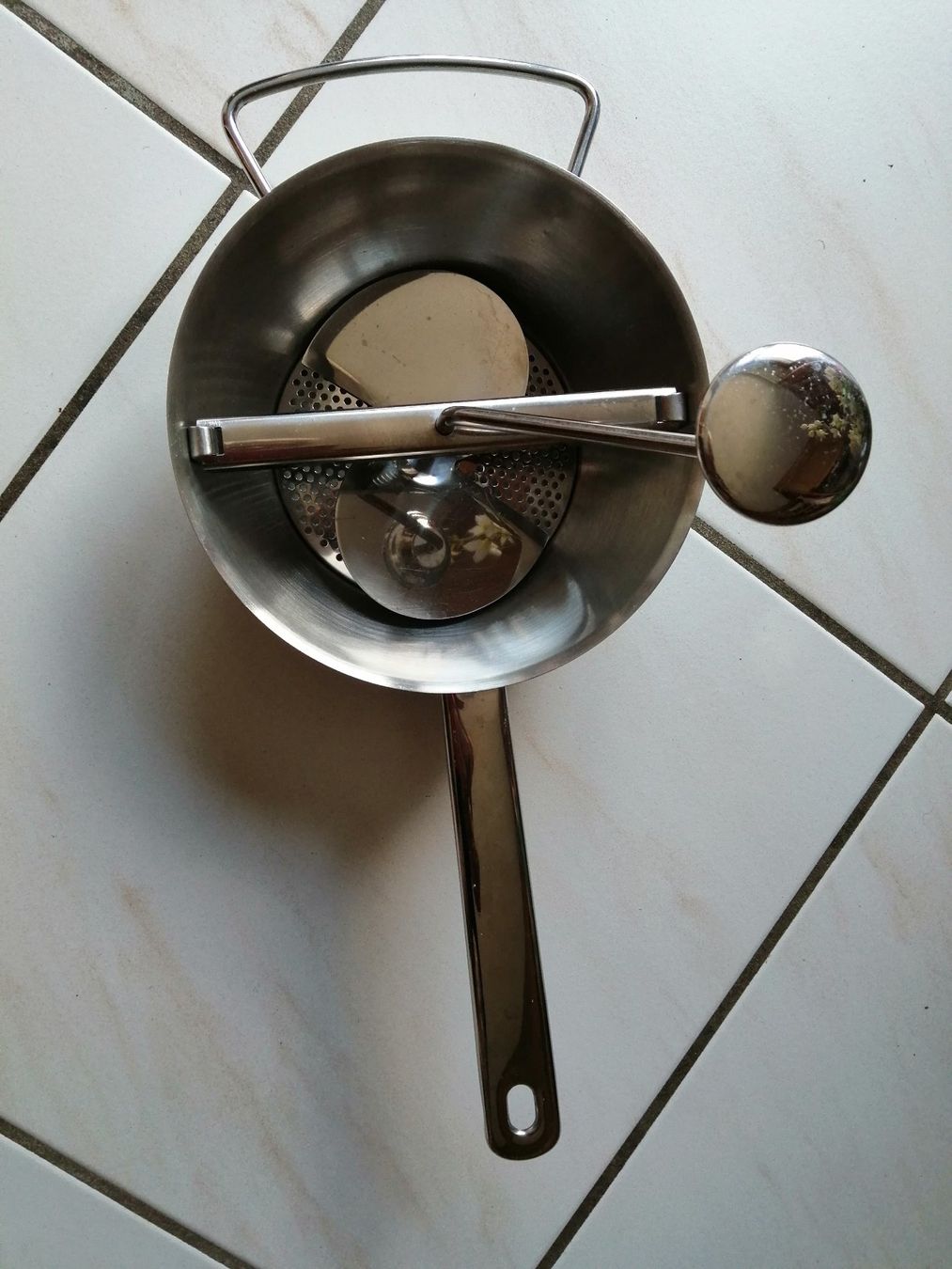Elettrodomestici da cucina: Qualitäts Passe Vite Chromstahl – Usato da Wettingen venduto da zadina39