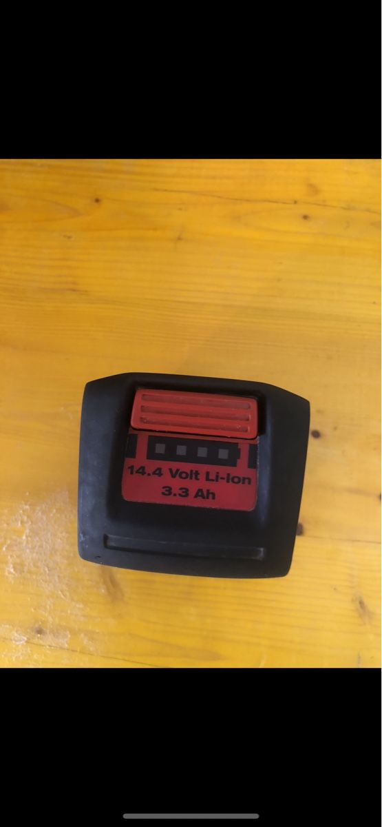 Hilti Accus & piles: Hilti Akku  – D'occasion à Riehen par Love-and-Peace 2