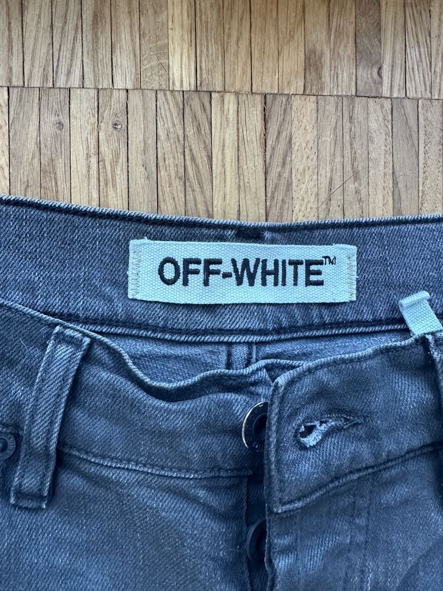 Off-White Jeans: Off-White c/o Virgil Abloh Jeans – Usato da Zürich venduto da .11 1